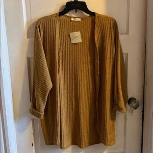 New Olivia Rae three-quarter cardigan 😍